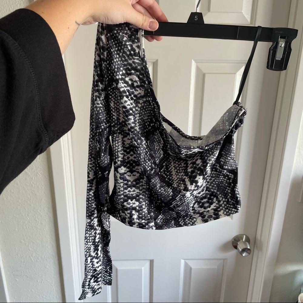 NWOT One Shoulder Crop Top